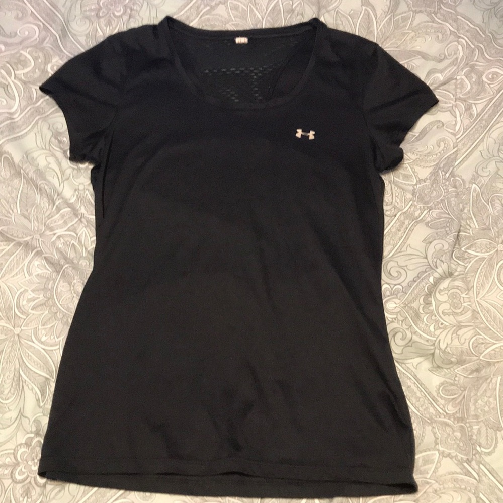 Black Dri-fit Under Armour shirt